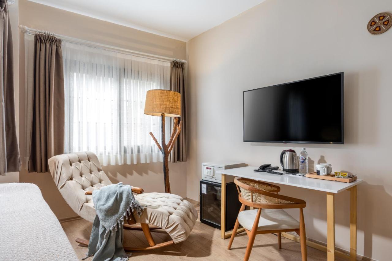 Hotel Gran Via Alsancak Smirne Esterno foto